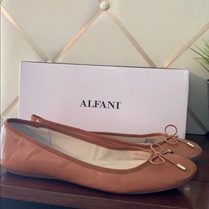 Alfani Aleaa cognac ballet slippers